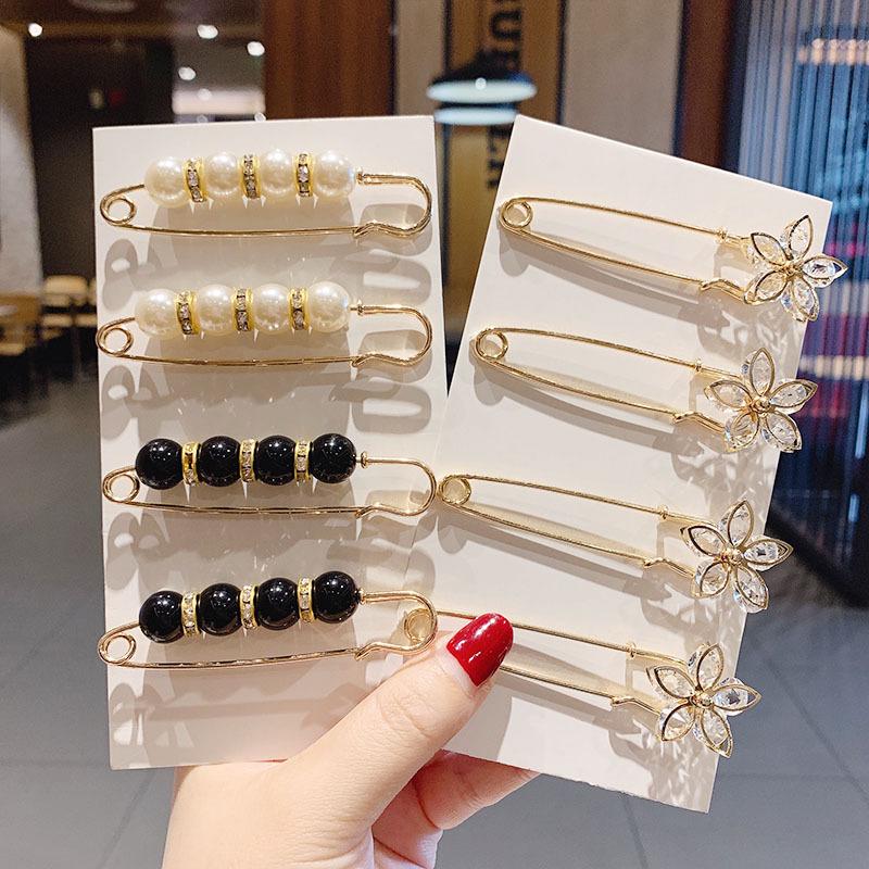 Women's Waist-Tightening Elastic Brooch Pin - Anti-Exposure Buckle for Clothes and Skirts