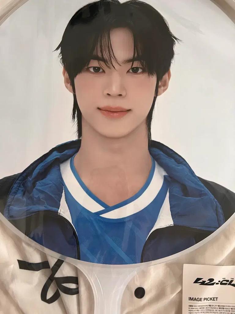 TWS Fan Meeting Do Hoon Woo and Image Picket