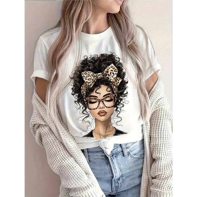 Camiseta Casual Estampada Feminina Tamanho Europeu com Design Moderno de Cabelos Cacheados e Laço de Leopardo, Adequada para Trajes Casuais na Primavera Verão Outono