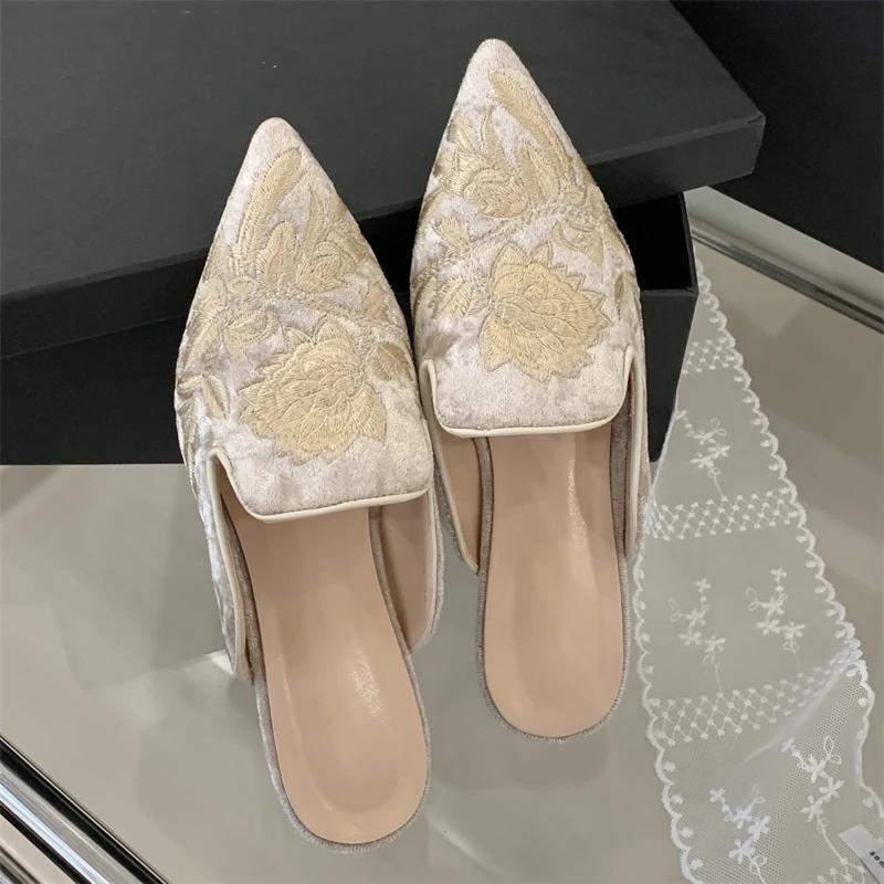 Fashion Eilyken Summer Design Embroidery Pointed Toe Mules Women Slippers Low Heels Party Shoes Fashion Zapatos De Mujer