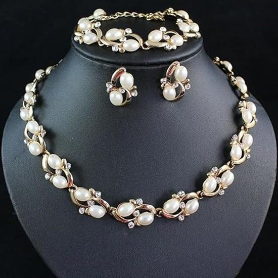 Latest Stylish Design Fancy Pearl Bracelet Earrings Necklace Jewellery Set for Women Valentine Gift for Girlfriend