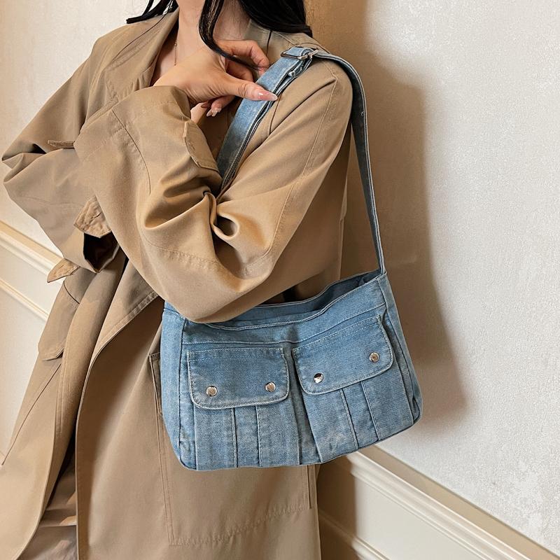 Women's Messenger Bag Large Capacity Messenger Bag Vintage Denim Bag