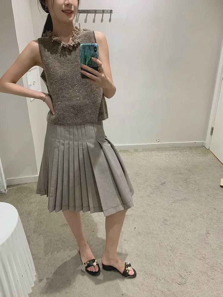 Pletená vesta Podzim & Zima 2024: 30% Mohér, 25% Vlna se střapci