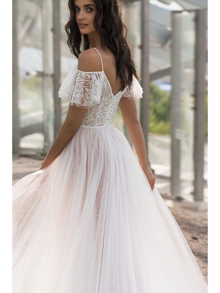 Spring 2025 Elegant One-Shoulder Lace Wedding Dress for Plus Sizes