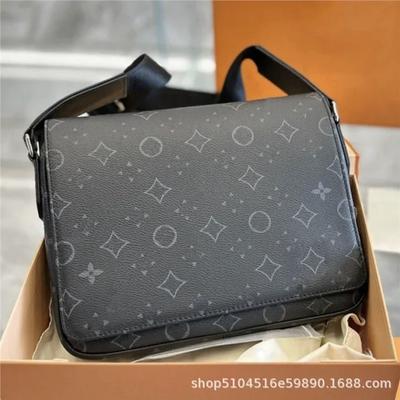 New Men's Single Shoulder, Messenger Bag, Briefcase Versatile Leather