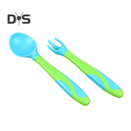 

1 комплект детской вилки Удобная ручка Нескользящая ручка Сгибается на 360 градусов Без запаха Кипячение Дезинфекция Поесть Детская вилка для обучения кручению TPE Изогнутая синий