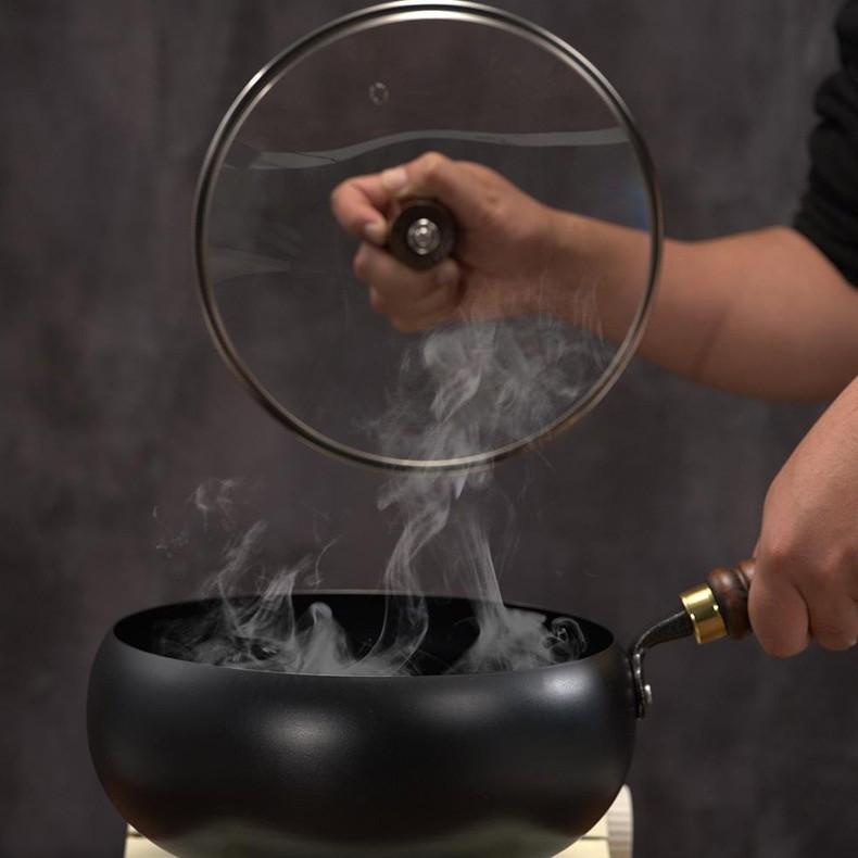 Handmade Zhangqiu Forged Iron Wok - Old-style Smooth, Uncoated, Non-stick Stir-fry Pan