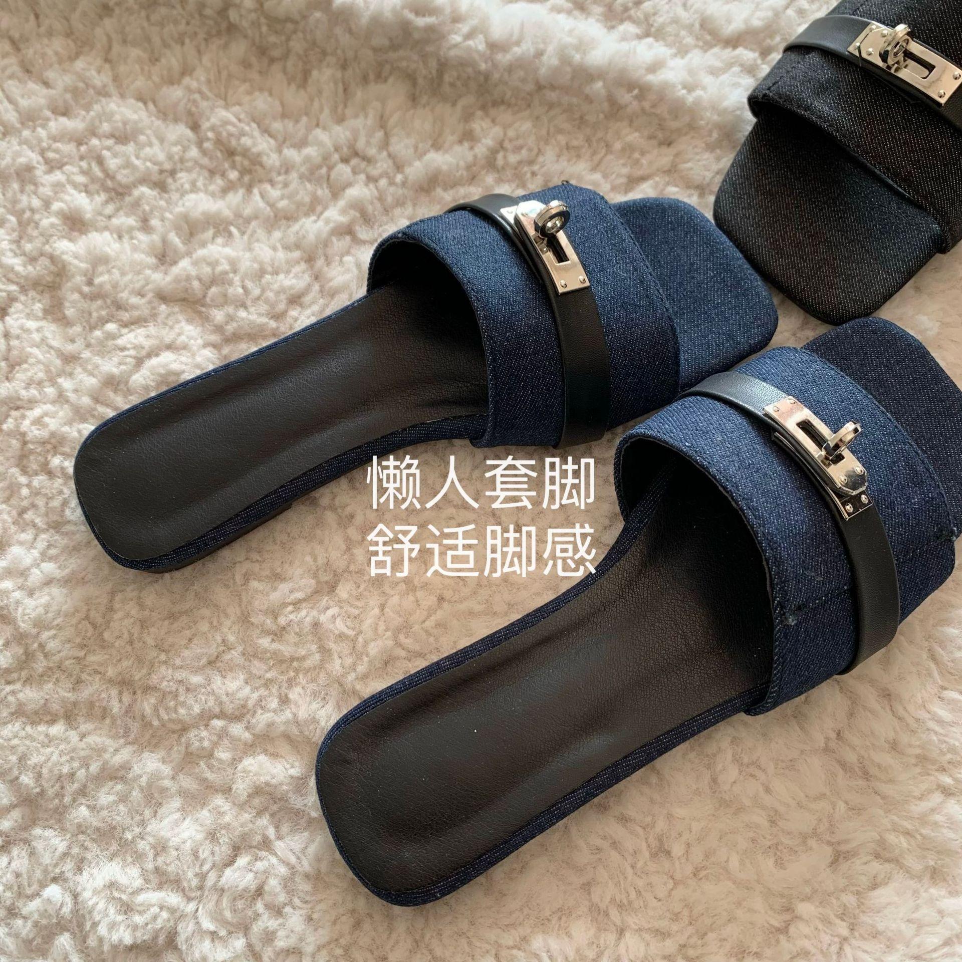 

Элегантно! Ветер старых денег! Продолжайте давить~ INS Yixin те же джинсовые замок пляжные крутые шлепанцы женская летняя обувь 40 тёмно-синий