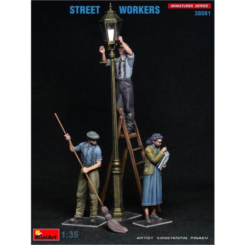 Miniart 1/35 Scale Street Workers (3 Figures) Plastic Model Kit MA38081