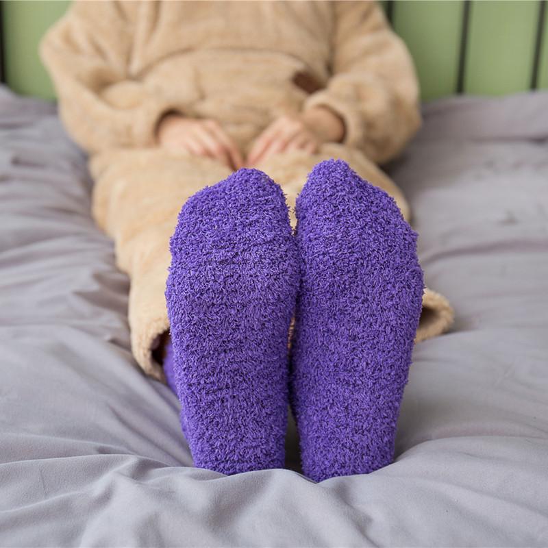 Damen Korallenfleece Verdickte Mid-Calf Schlafsocken für Herbst und Winter