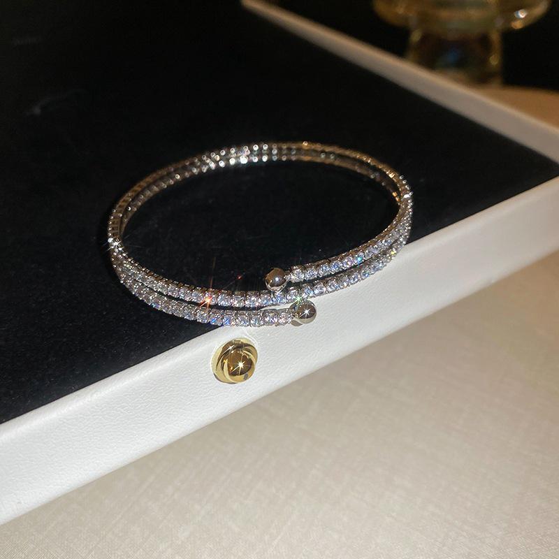 Zircon Diamond-Set Grid Bracelet: Elegant, Luxurious Niche Design for Women