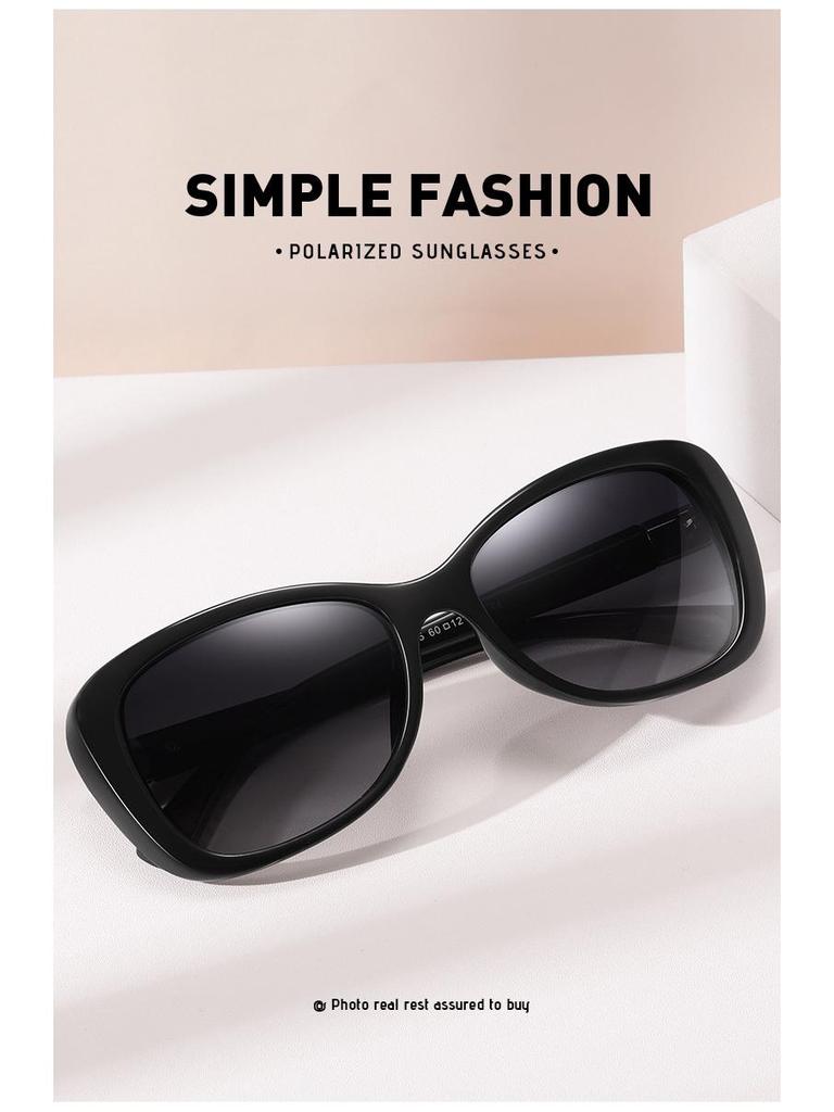 Women's Trendy Polarized Small Frame UV Protection Photochromic Sunglasses 3015