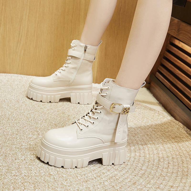 Thick-soled Martin boots for women 2025 autumn and winter new British style short boots versatile small inner height increase black boots for women