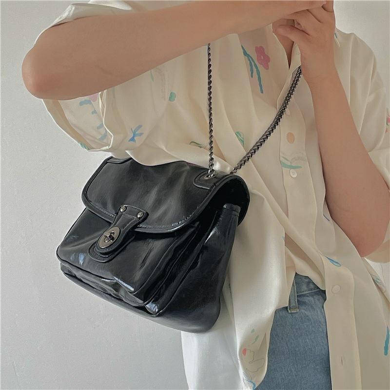 

Wandering Girl 2024 Новая средневековая сумка через плечо с цепочкой под мышкой Универсальная женская сумка под мышкой чёрный