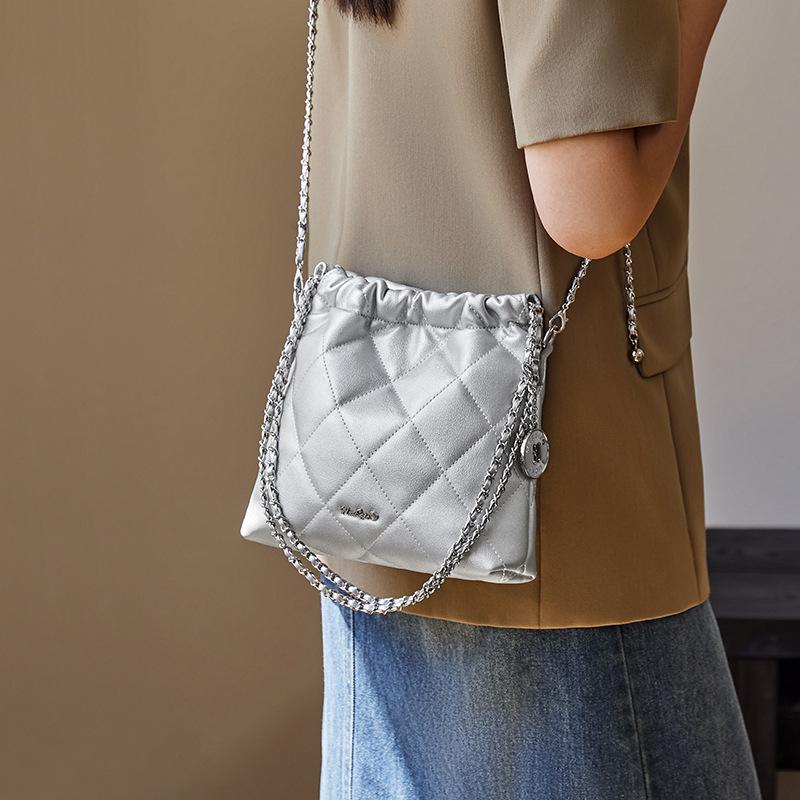 New 2025 Autumn Winter Fashion Design Chain Bag for Women, Niche High-end Crossbody Small Bag, Genuine Leather Women's Bag