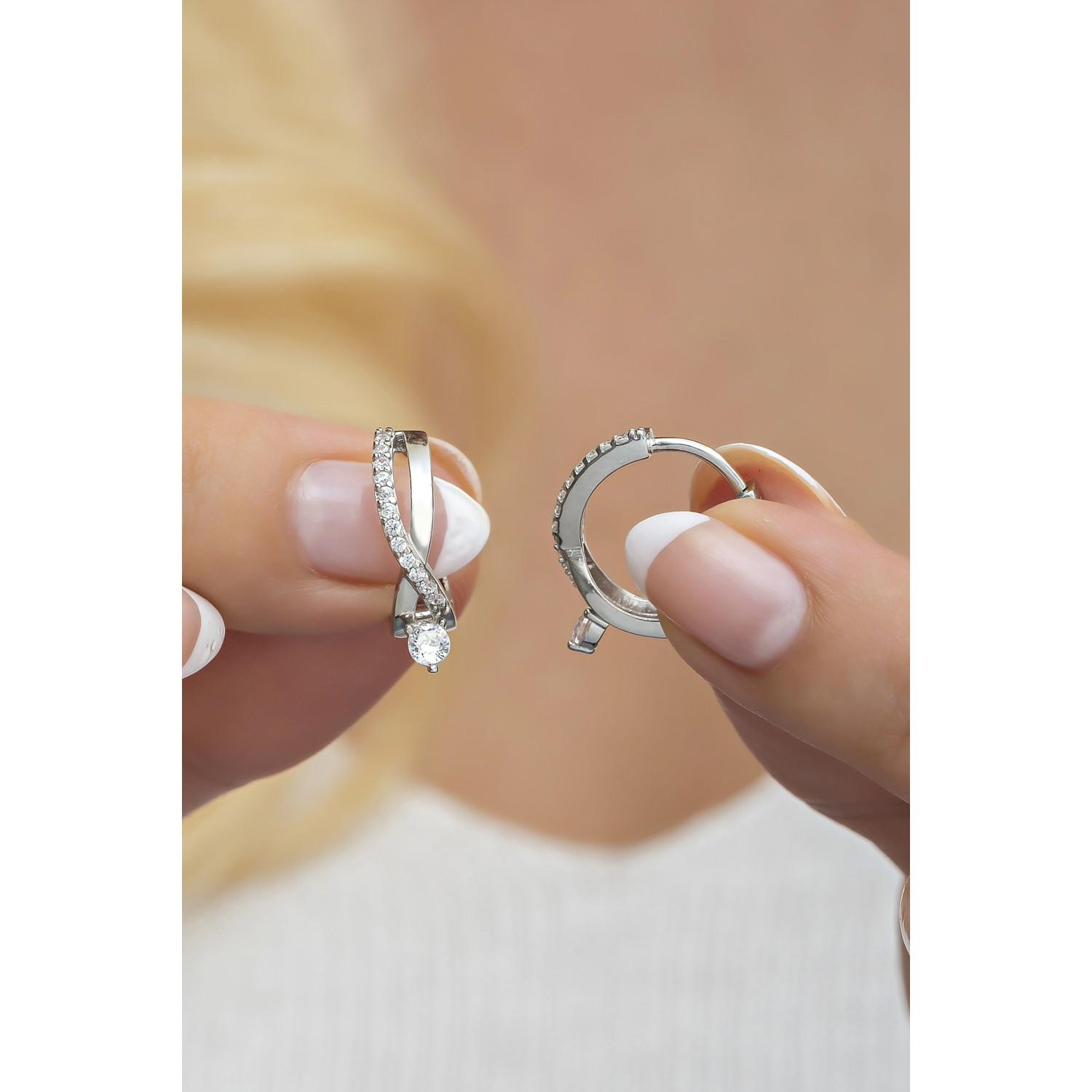 

Серьги-солитеры с родиевым покрытием из стерлингового серебра 925 пробы