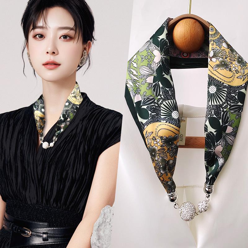 

Женский шелковый шарф с магнитной пряжкой — модная защита шеи на весну, лето и осень 2024 года No Size