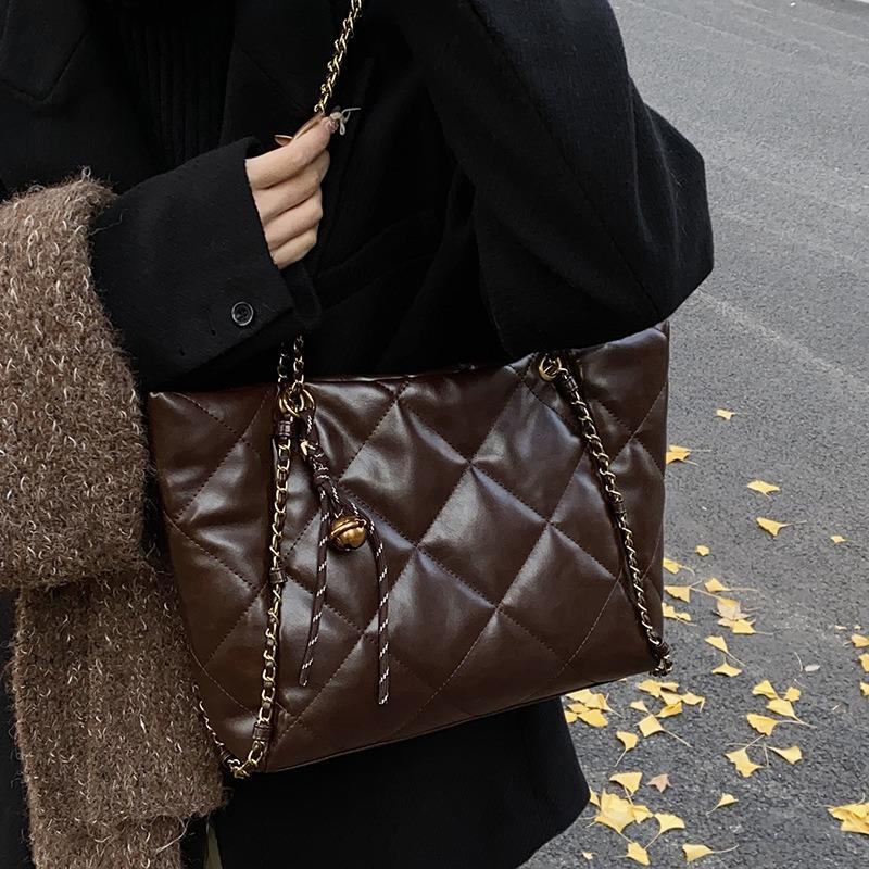 Fashion High Sense Diamond Large Capacity Tote Bag Commuter Versatile Chain Shoulder Tote Bag