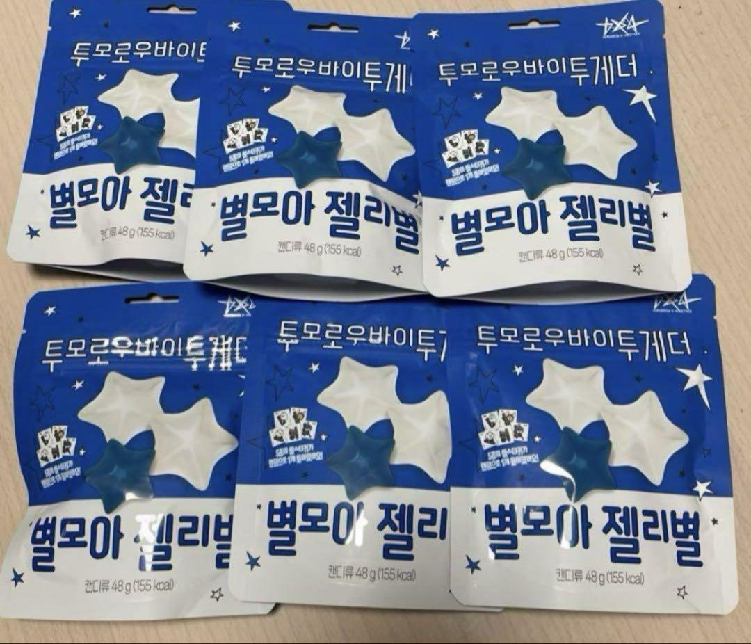 

[Б/У] 6 корейских случайных стикеров TOMORROW X TOGETHER