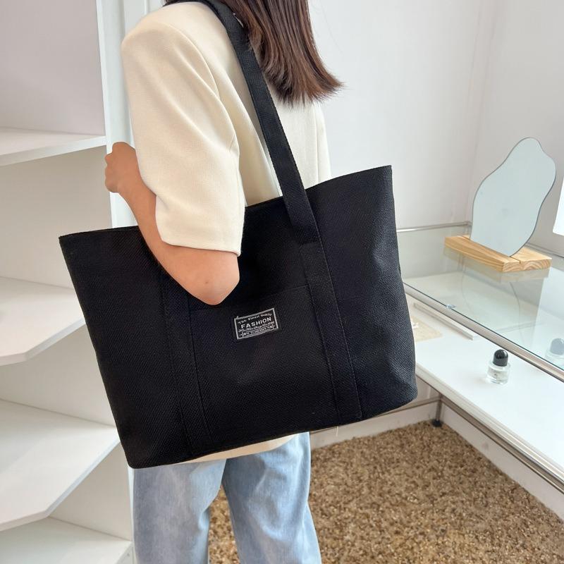 New women's shoulder tote bag, trendy and fashionable portable shopping bag, large and simple going out storage bag