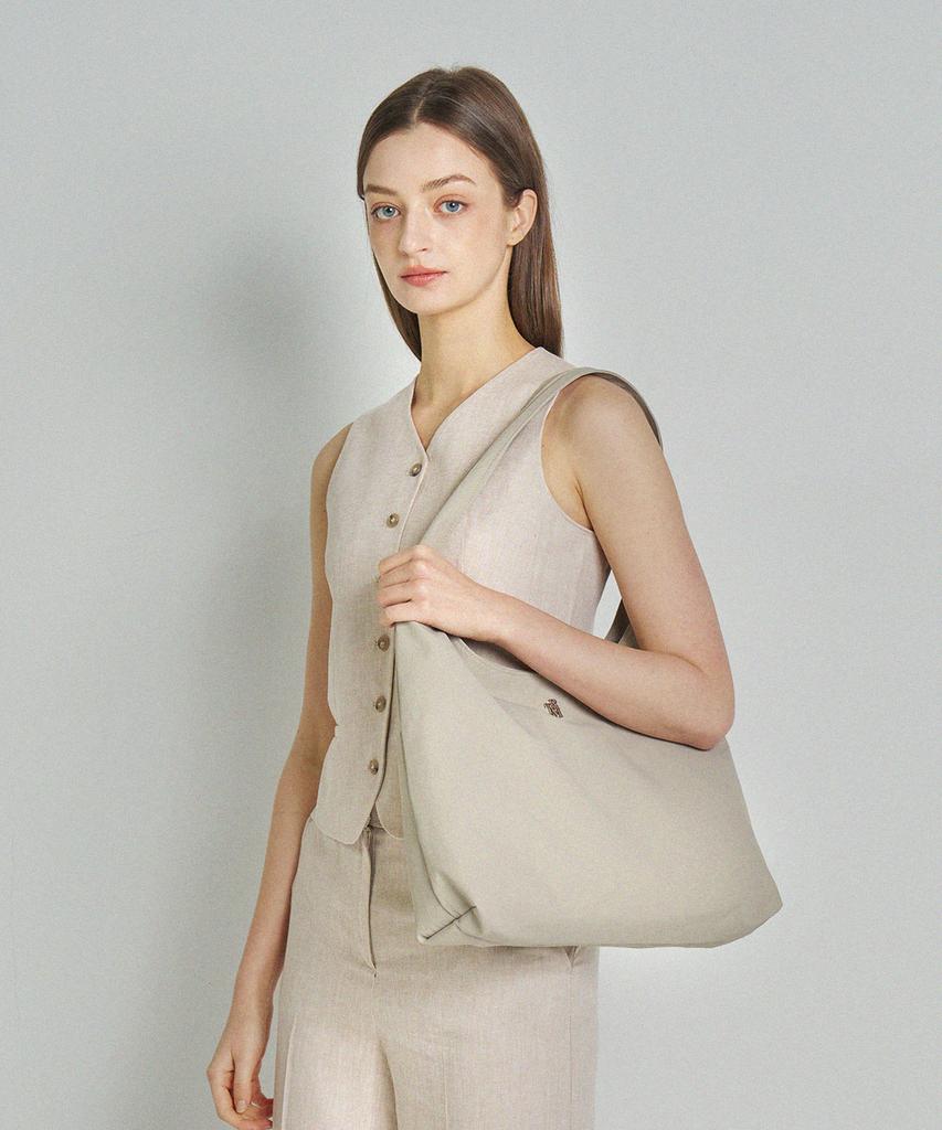Trm Trm Recycled Nylon Wrinkle Hobo Bag T37W