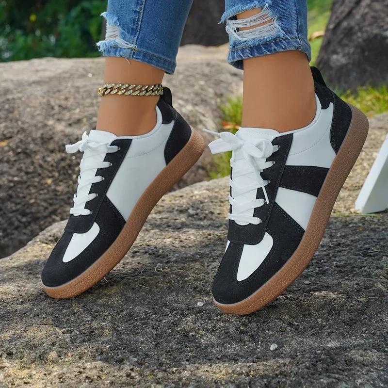 Fashion Female Shoes 2025 New Lace Up Women's Vulcanize Shoes Mixed Colors Outdoor Flat with Sneakers Plus Size Versatile Casual Shoes