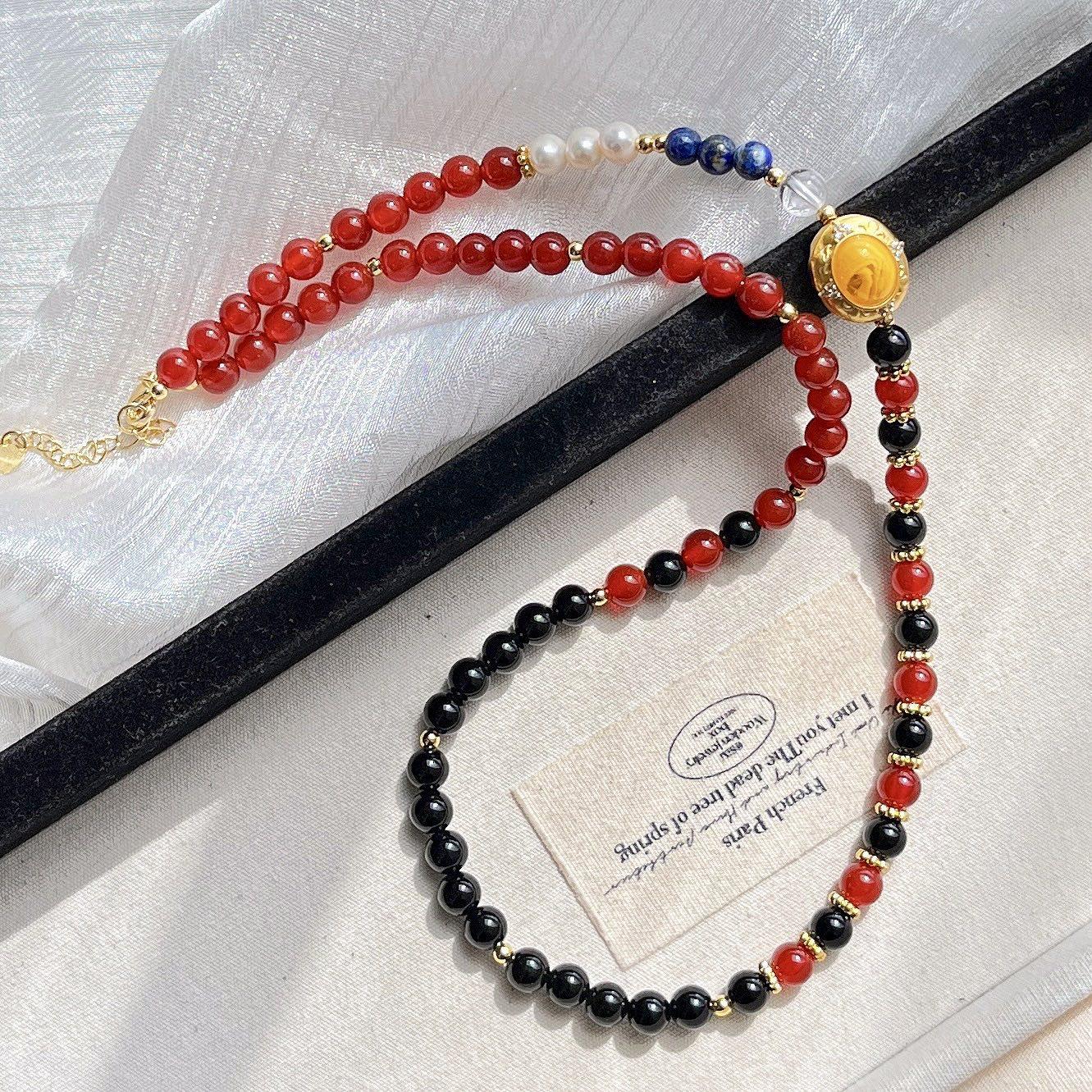 

Wind 6mm Autumn and Winter Natural Carnelian Black Agate Freshwater Pearl Lapis Lazuli Sweater Chain Necklace Clavicle Chain