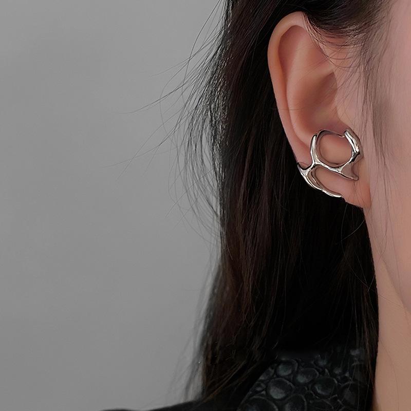 Pendientes líquidos irregulares Y2K para mujer, Color plateado, Hip-Hop, Punk, pendiente geométrico, Clip para chica, joyería de fiesta 2024
