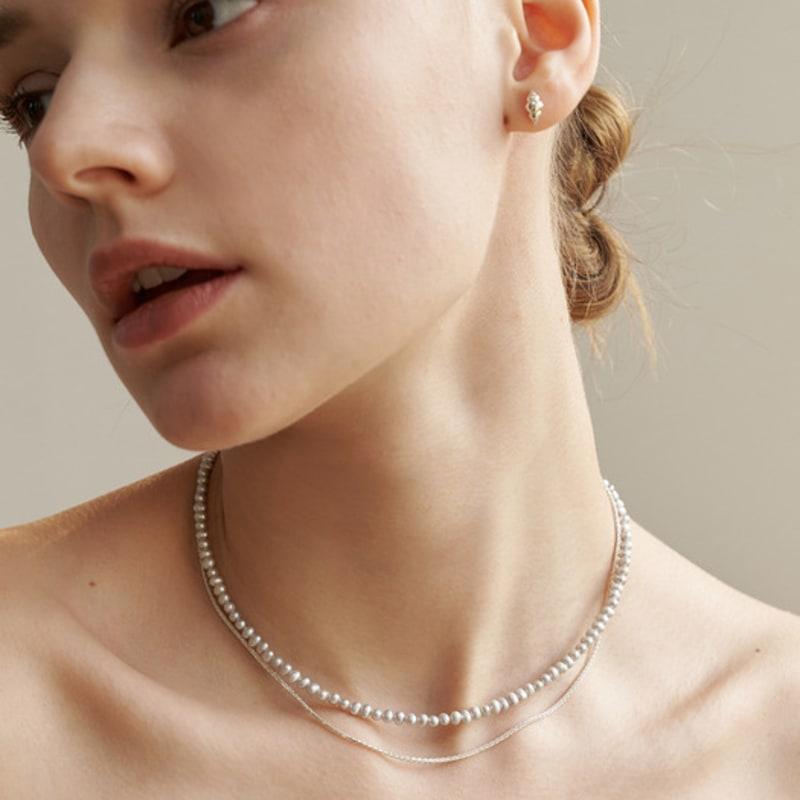 MZUU SEASONS Croissant Earrings