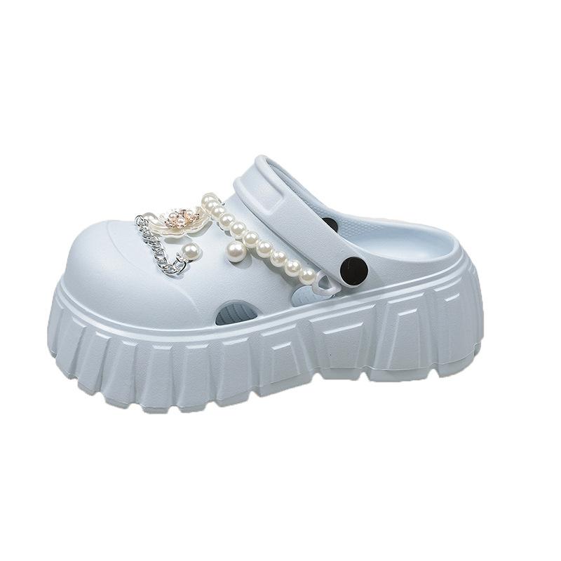 Mode Loch Damenschuhe neu Sommer tragen Perle Schmetterling Strass Zubehör vielseitig rutschfest coole Hausschuhe