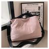 New Casual Autumn Winter Styles High-capacity Shoulder Bag  Advanced Feeling Ultra Light Commute Single Crossbody Bag