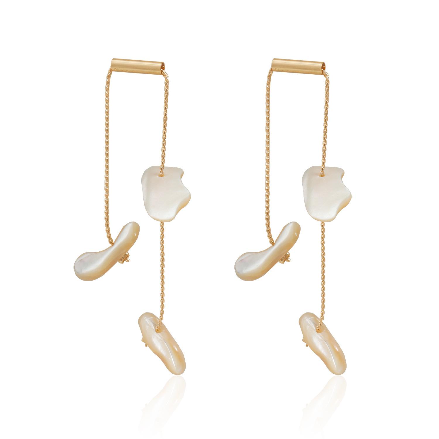 Metallic beaded CCB fringed necklace Shaped shell embellished necklace