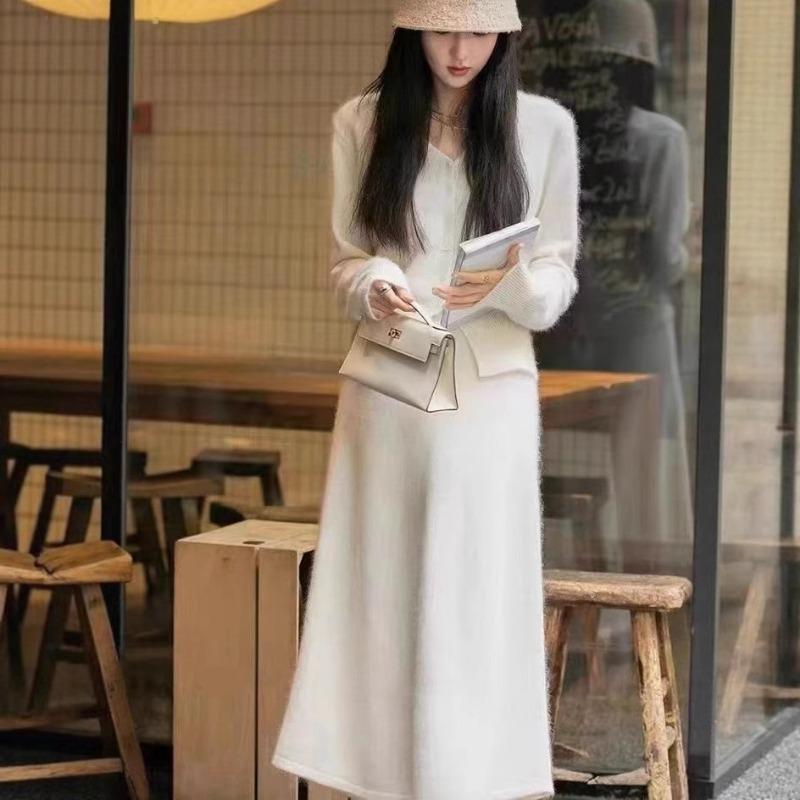 Casual knitted cardigan skirt women's two-piece set autumn and winter new large size loose sweater skirt set women