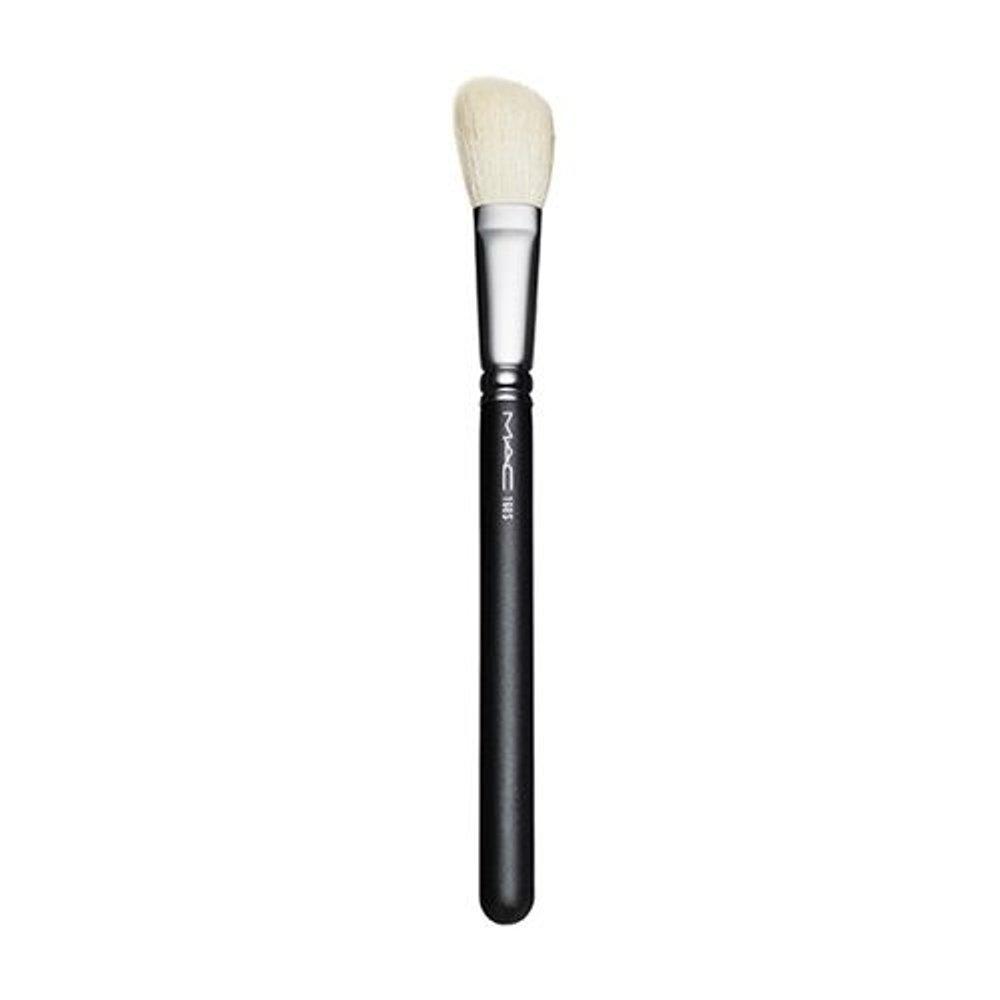 MAC 168 Large Angle Contour Brush