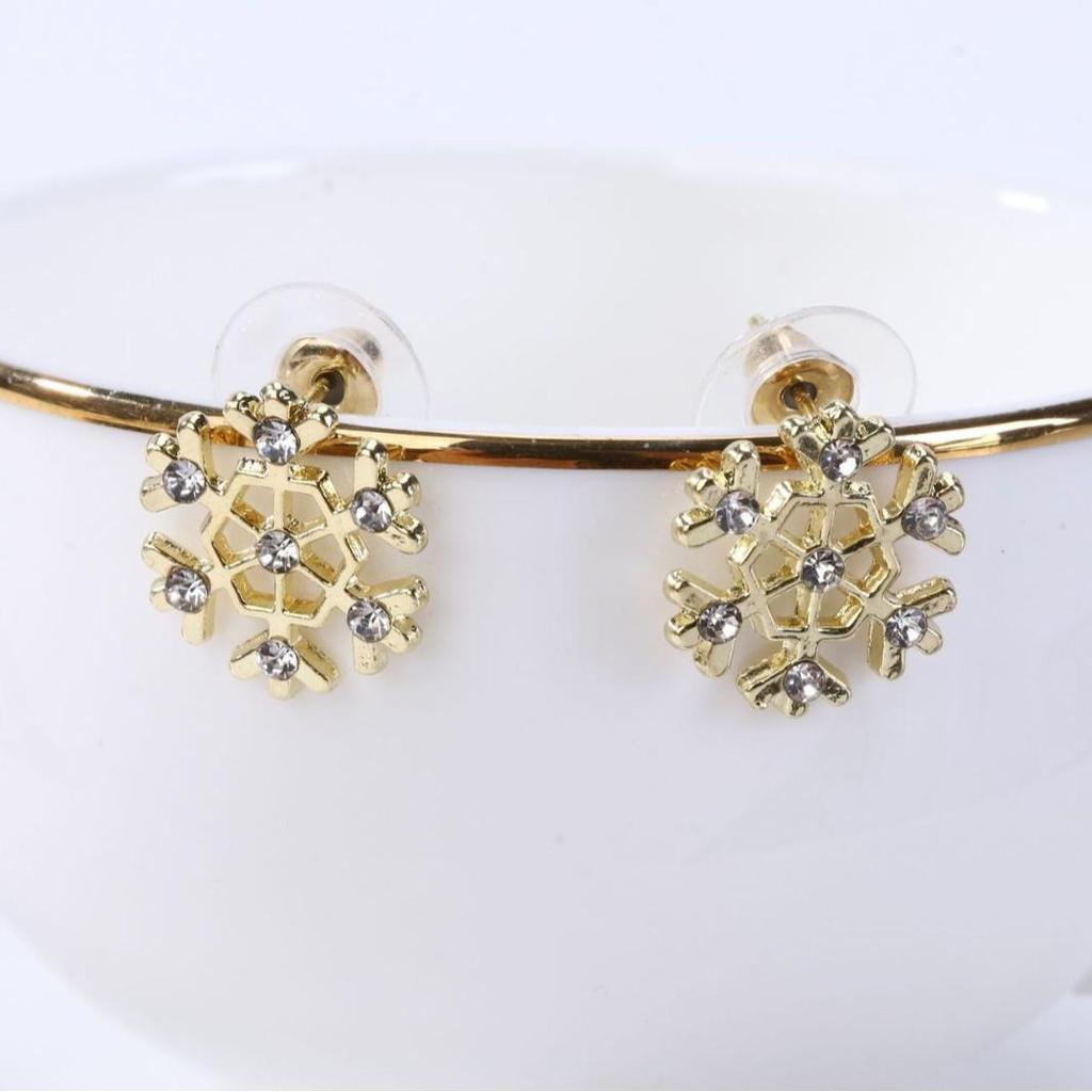 European-American Snowflake White Diamond Stud Earrings - Christmas Collection
