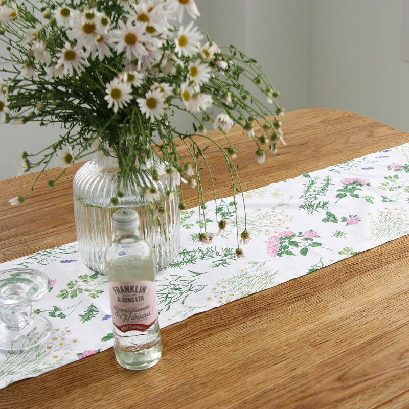 Herb Garden Linen 4-Person 6-Person Table Runner For 4 people (180cm)