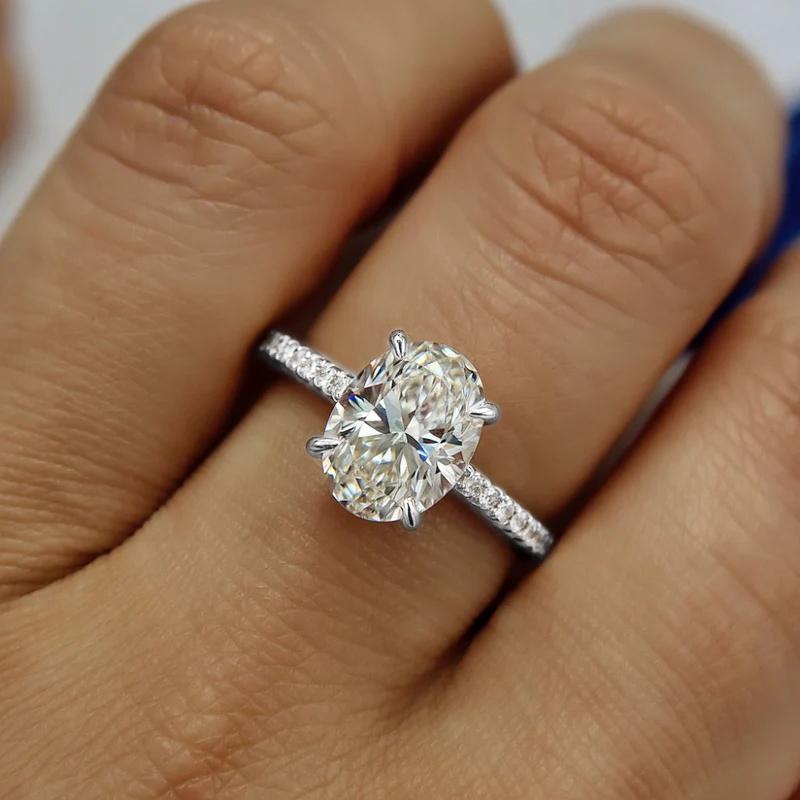 Huitan Simple Design Women Ring Inlaid Brilliant Oval CZ Fashion Daily Versatile Accessories Elegant Wedding Jewelry for Party