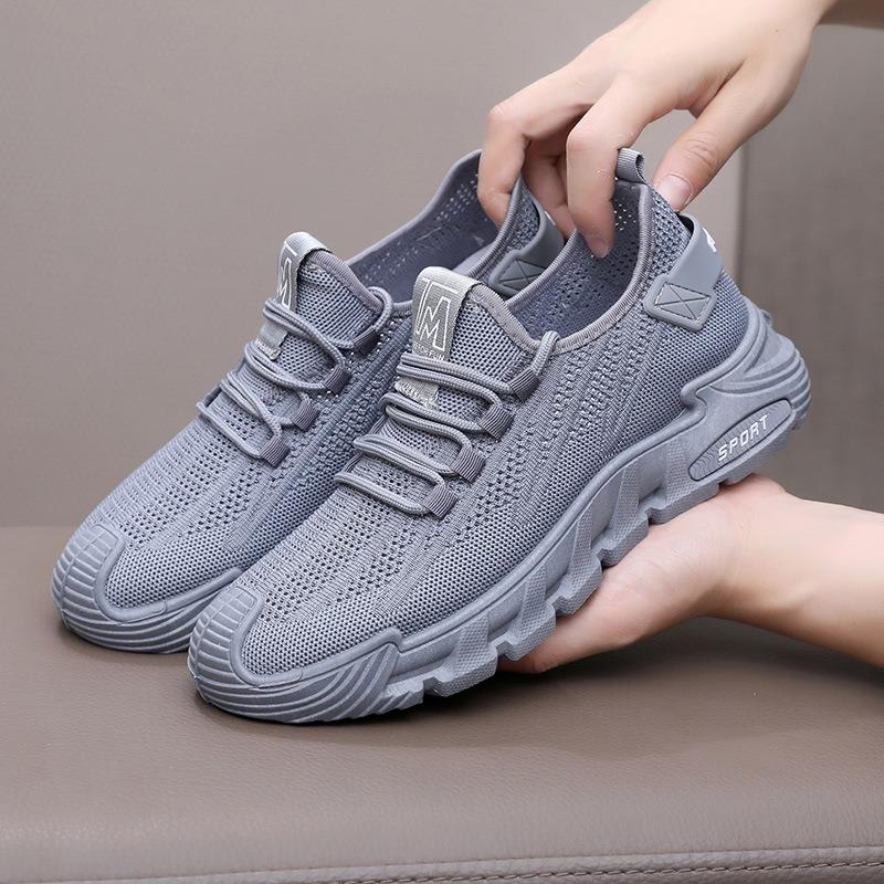 Men's shoes new summer breathable thin mesh sports and leisure versatile one-pedal hollow mesh shoes board shoes men