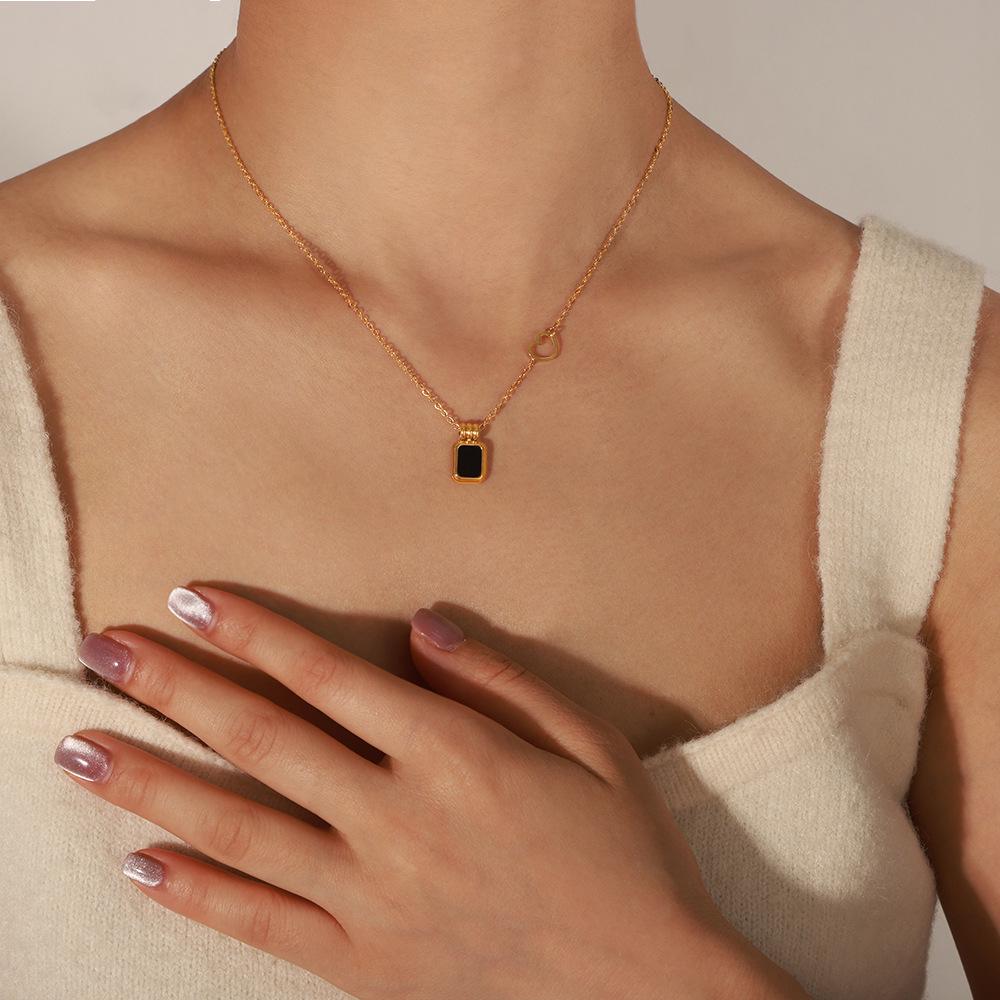 Retro Acrylic Pendant Necklace: Influencer-Style Gold-Plated Titanium Steel Chain for Women