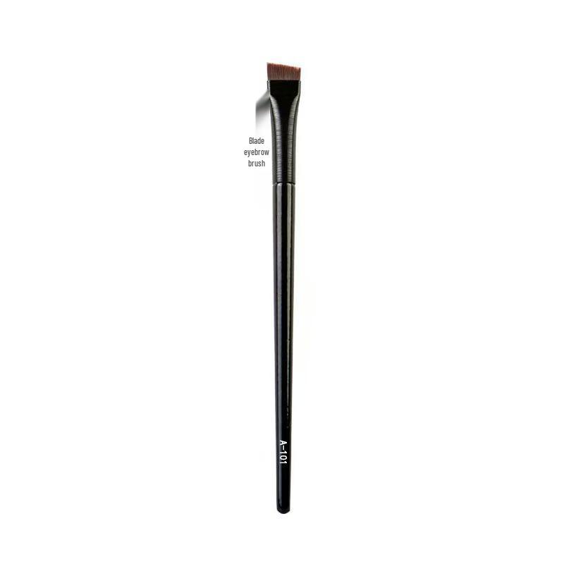 Black Brushed Eyeshadow & Eyeliner Makeup Brush for Highlighting & Detailing
