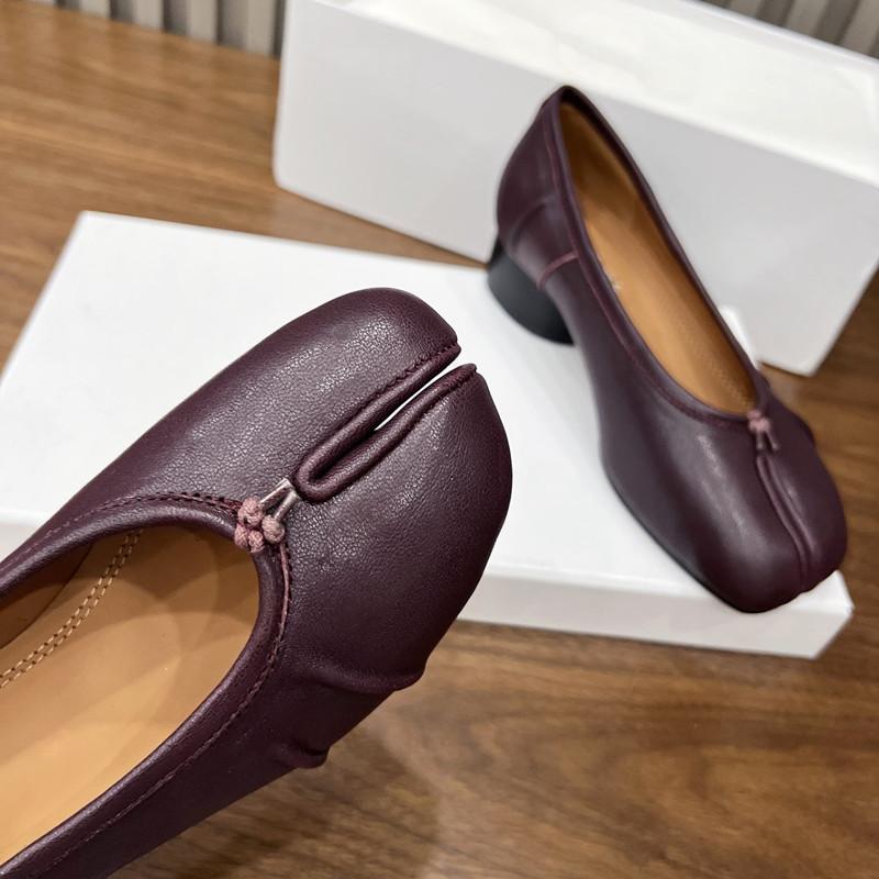 Scarpe Donna Primavera Estate in Pelle Microfibra Punta Divisa Décolleté Pieghe Designer Tacco Basso Tabi Suole Morbide Mocassini Scarpe Casual