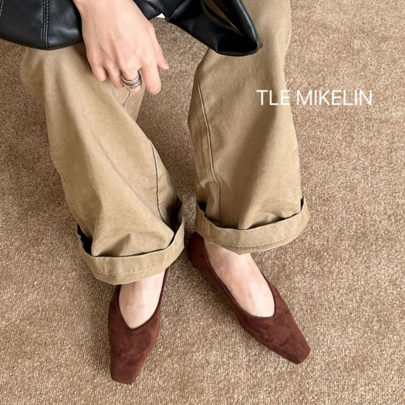 Inner Height Increase Square Head Suede Leopard Print Single Shoes Women's Shoes 2025 New Autumn French Retro Black Commute