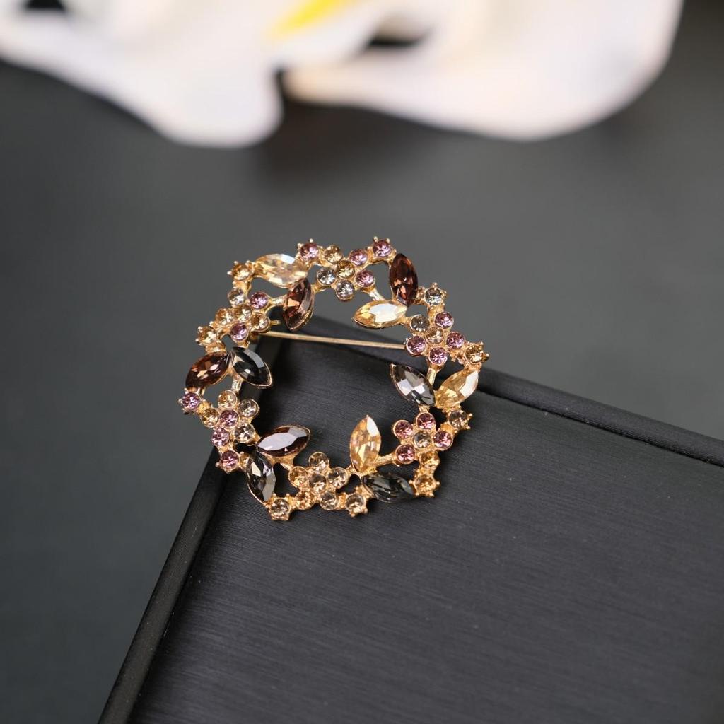 Elegant Rhinestone Crystal Wreath Brooch – Colorful Luxury Corsage Pin
