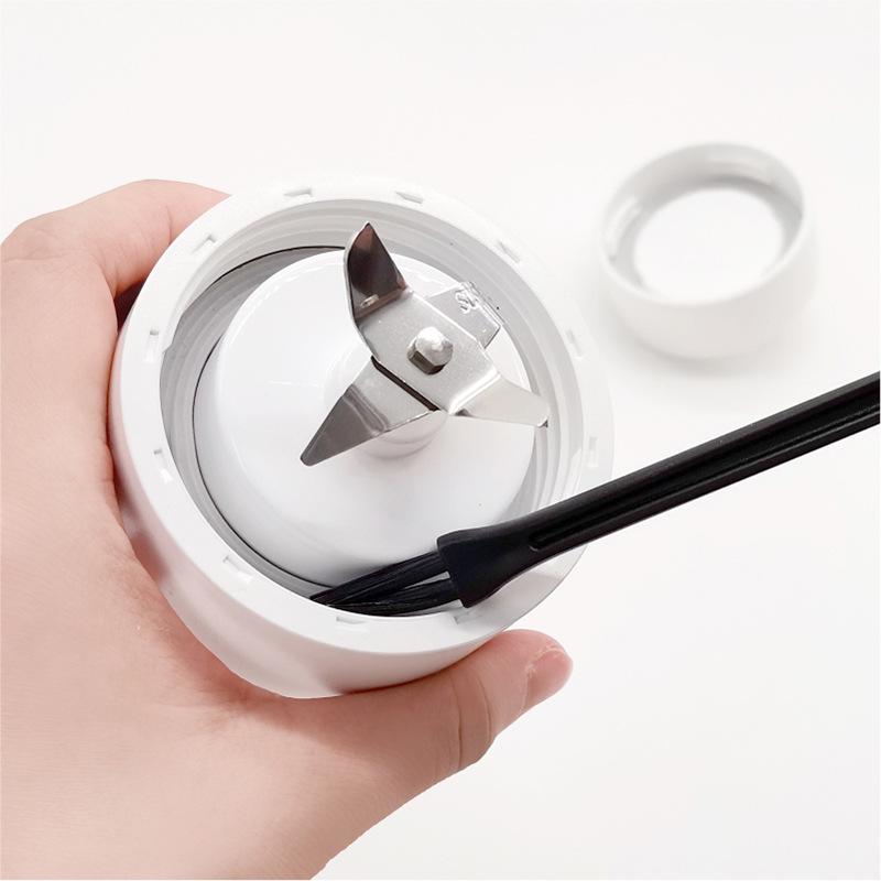 Multifunctional Soft Bristle Cleaning Brush for Coffee Machines, Grinders, Crevices, and Keyboards