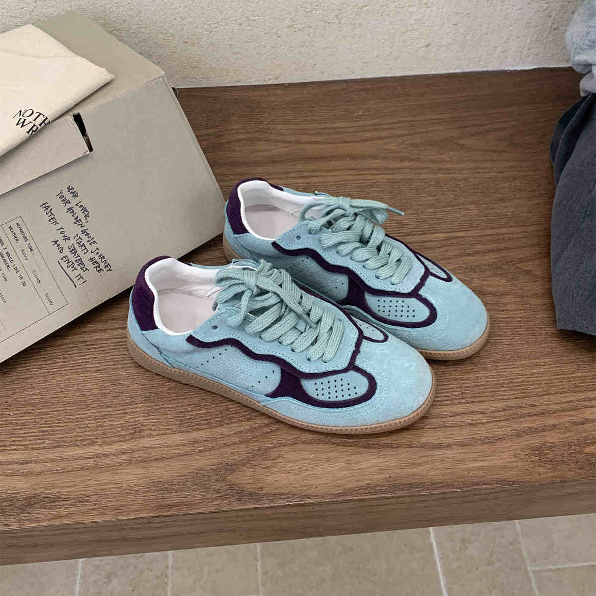 

Желтые женские повседневные кроссовки Дизайнерские тренировочные туфли Лоскутные кроссовки на шнуровке Кожаная обувь на плоской подошве Женская обувь Zapatillas De Muje 39 синий