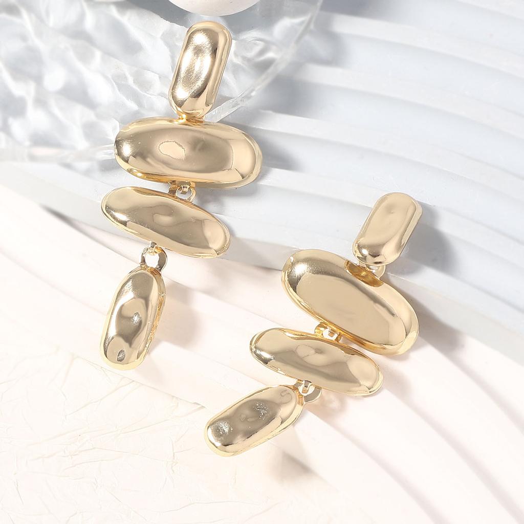 New summer models, retro light luxury high-end gold and silver unique geometric metal long fashion women's earrings