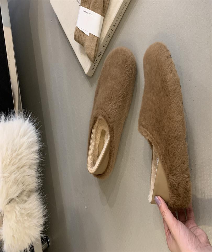 

Мао Мао туфли женские большого размера осень и зима внешняя торговля туфли Мао Мао круглый носок плоская подошва одна педаль бархатные бобы туфли осень 39 светло-коричневого