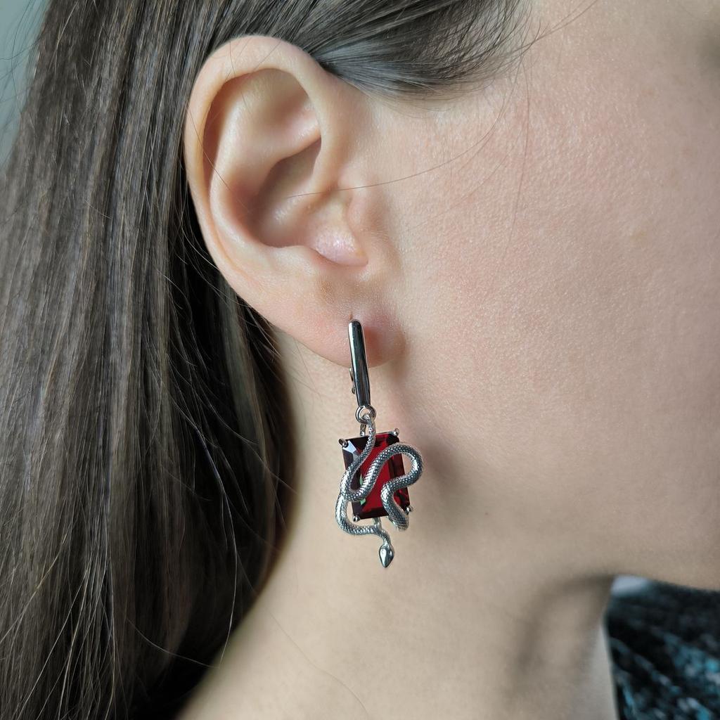 Серебряные серьги с натуральным гранатом 11.417ct (2181880)