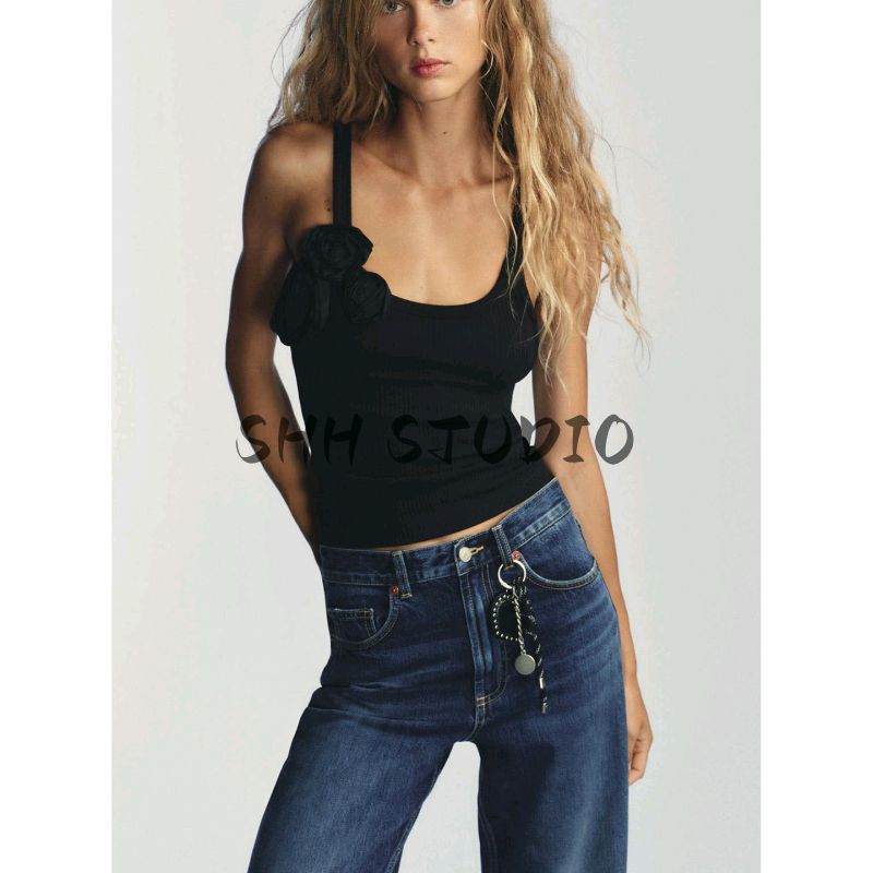 Autumn New Women's Clothing Minimalist Style Three-Dimensional Flower Rib round-Neck Sling Tops 5644859