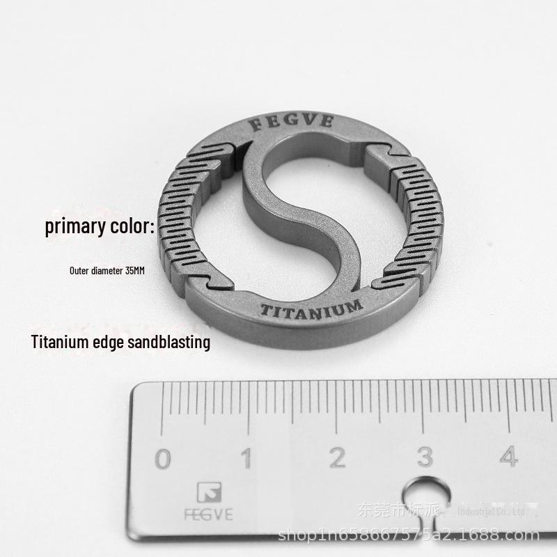 Titanlegierung Federverschluss Herren Gebogener Schlüsselanhänger Anhänger